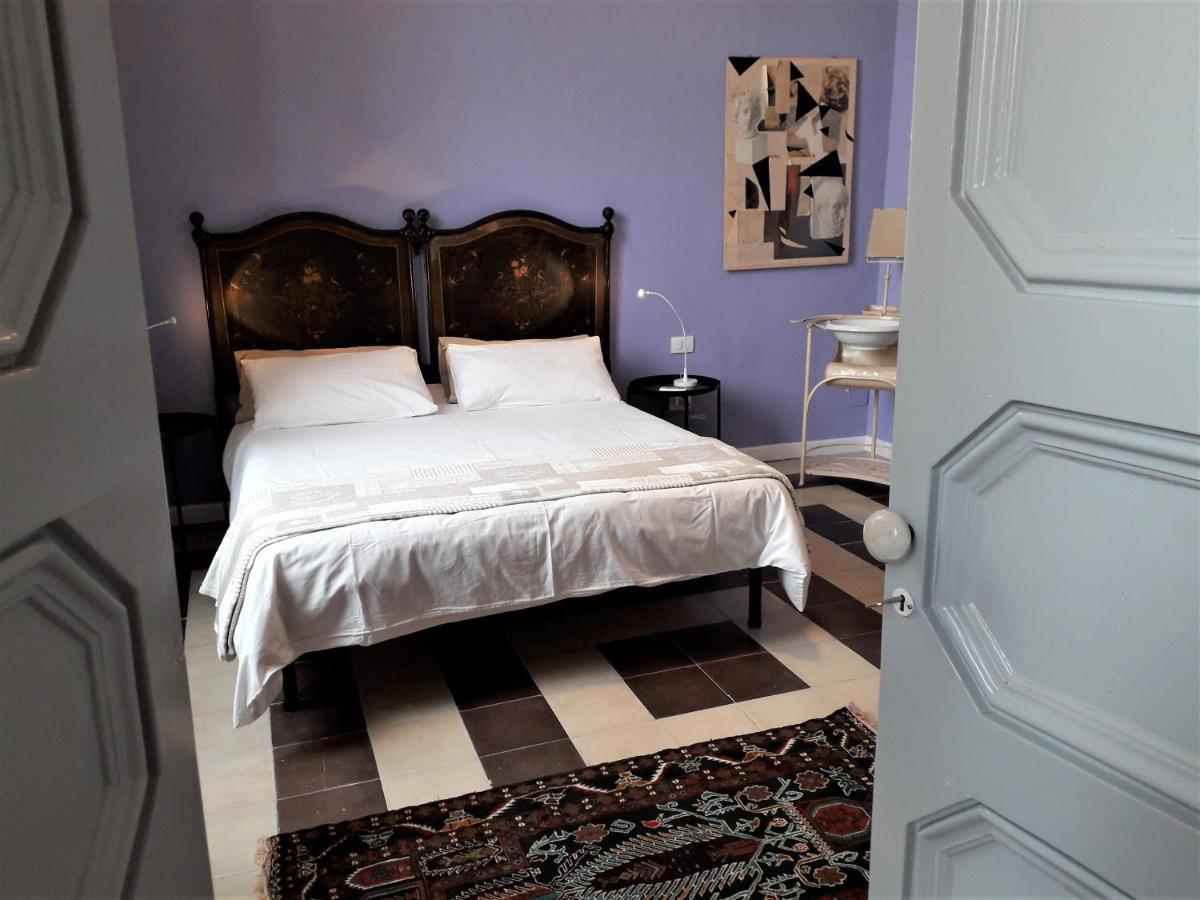 I Templari B&B Self-Contained Бриндизи Экстерьер фото