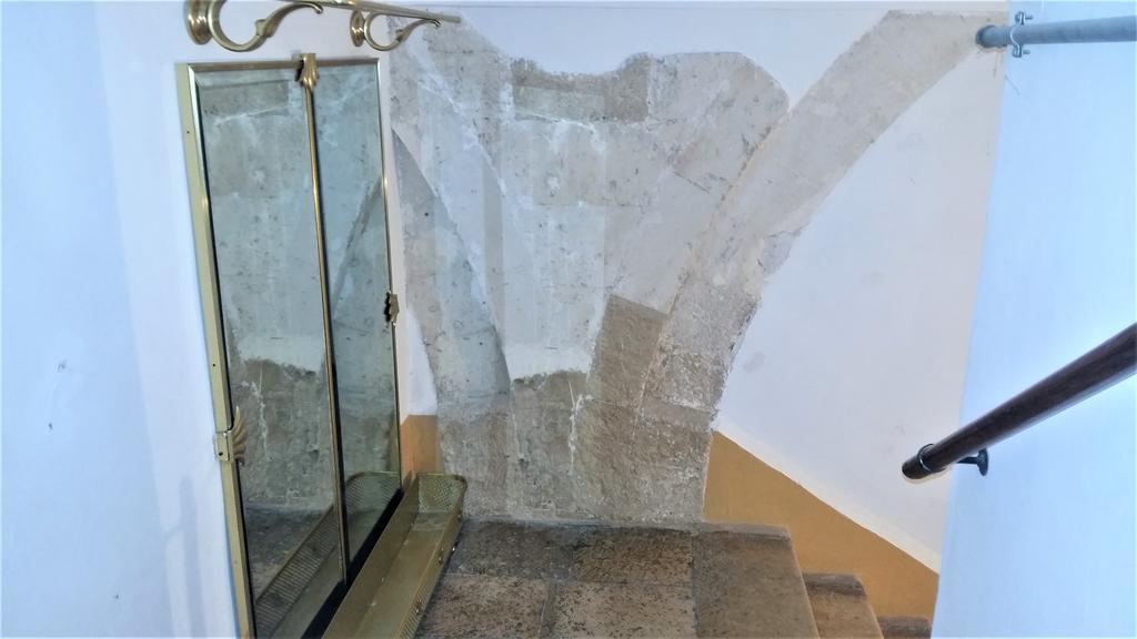 I Templari B&B Self-Contained Бриндизи Экстерьер фото